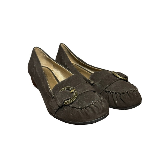 Life Stride Shoes - Life stride brown vegan suede loafers with buckle accent size 11